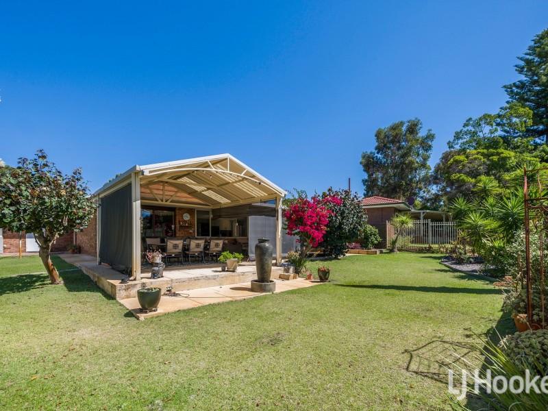 29 Grenadier Drive, Thornlie WA 6108