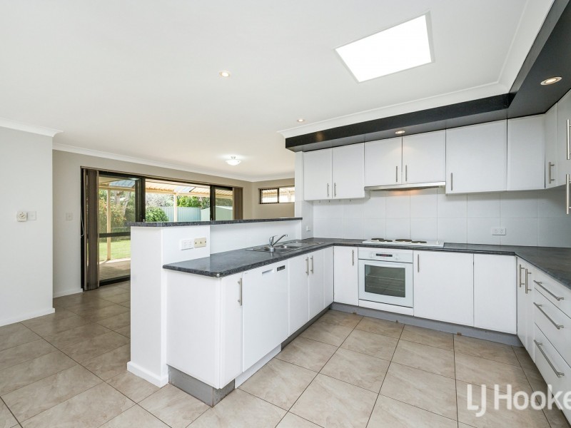 17 Fagence Way, Thornlie WA 6108