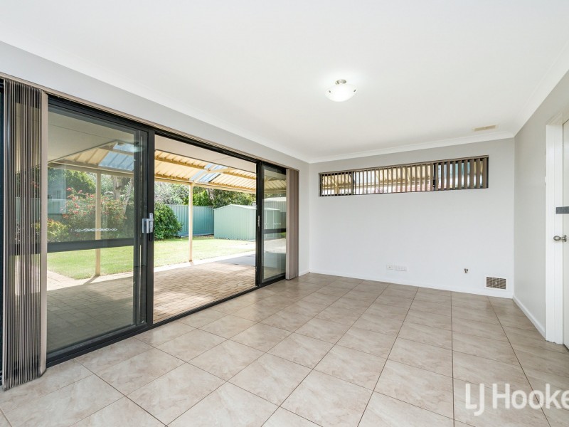 17 Fagence Way, Thornlie WA 6108