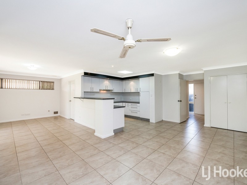 17 Fagence Way, Thornlie WA 6108