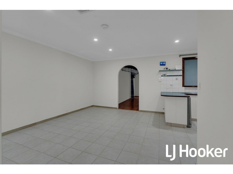 15 Hannan Place, Huntingdale WA 6110