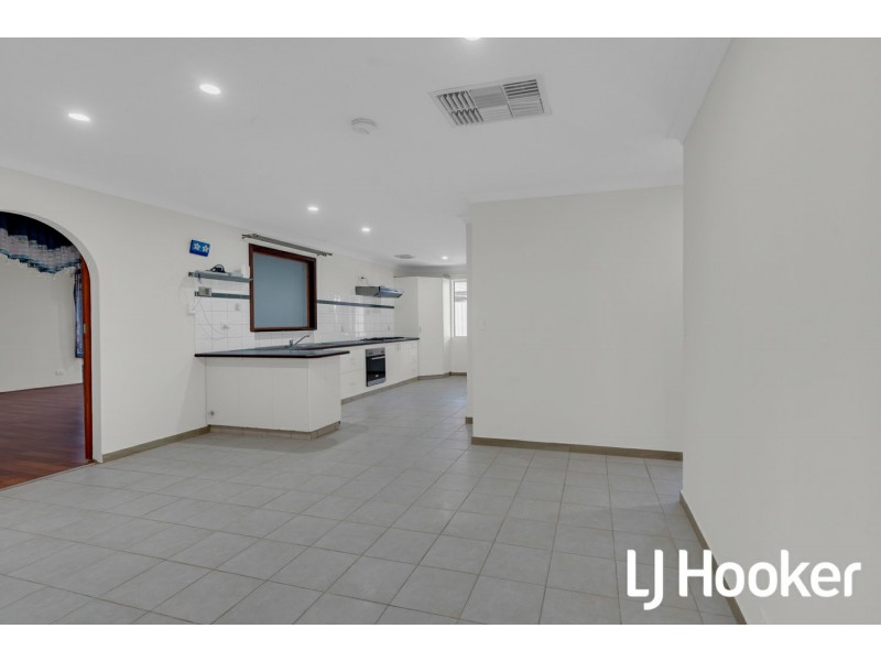 15 Hannan Place, Huntingdale WA 6110