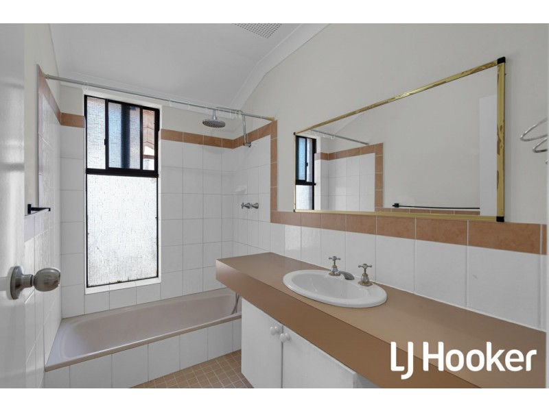 15 Hannan Place, Huntingdale WA 6110