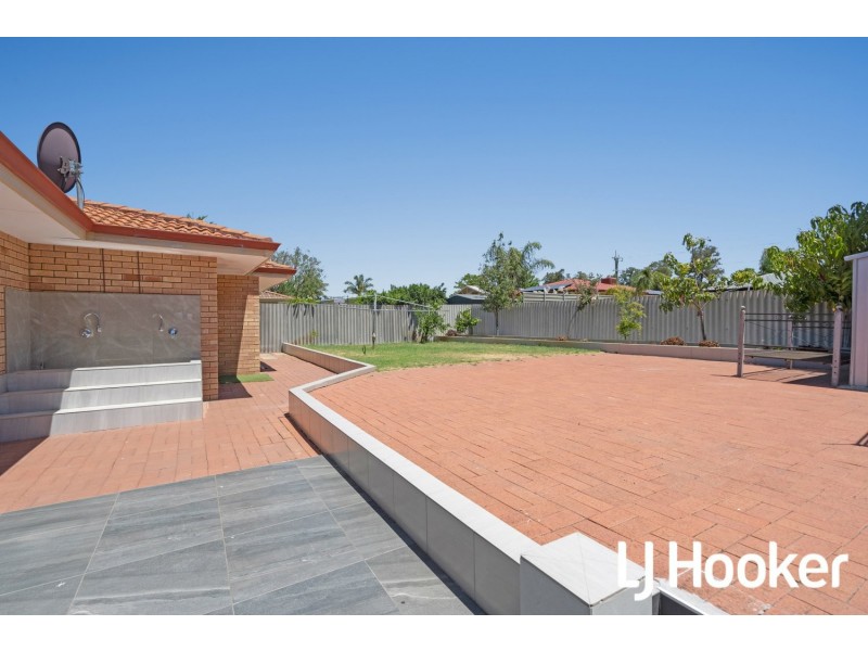 15 Hannan Place, Huntingdale WA 6110