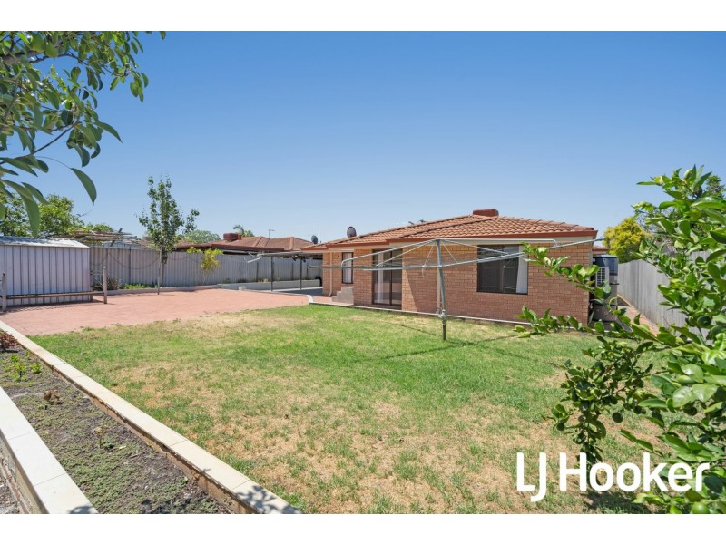 15 Hannan Place, Huntingdale WA 6110