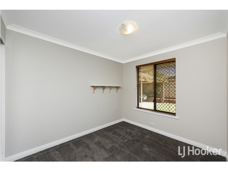 11 Bottlebrush Drive, Thornlie WA 6108