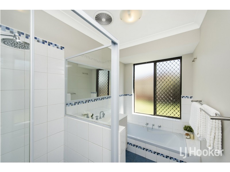 11 Bottlebrush Drive, Thornlie WA 6108