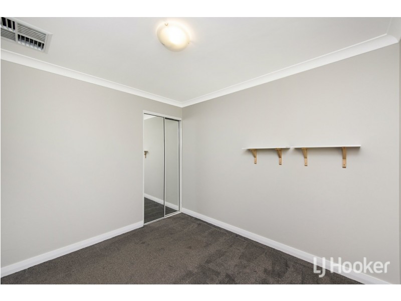 11 Bottlebrush Drive, Thornlie WA 6108