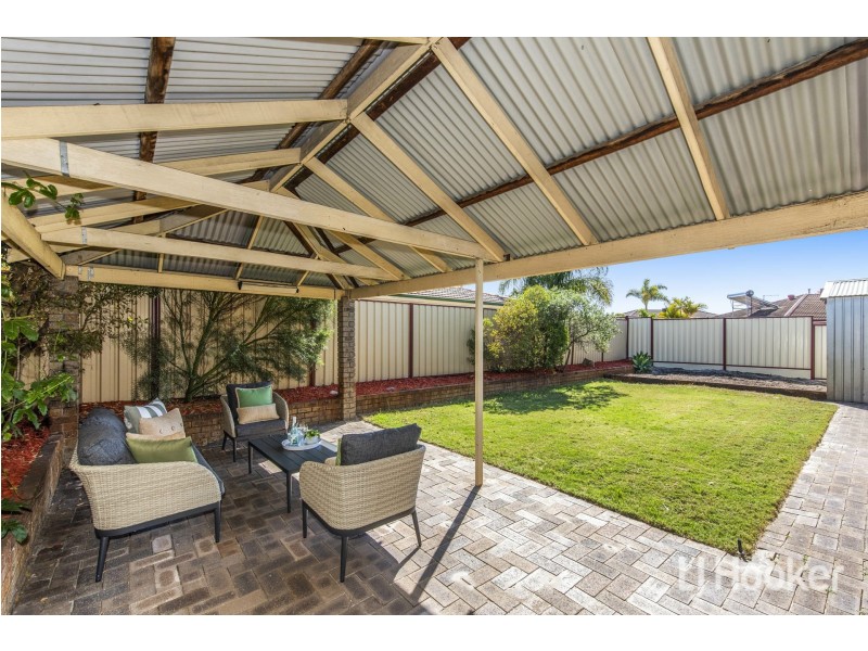 11 Bottlebrush Drive, Thornlie WA 6108