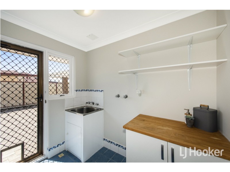 11 Bottlebrush Drive, Thornlie WA 6108