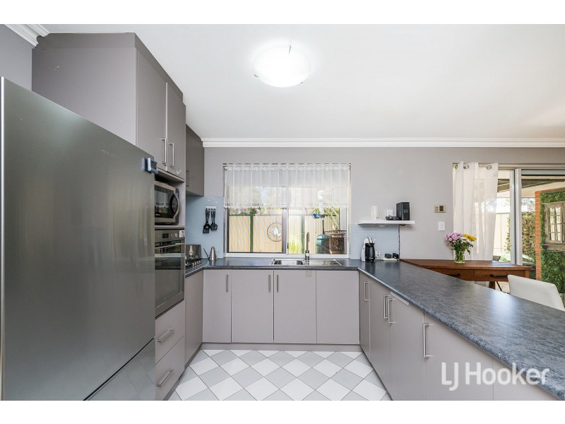8/2 Glennis Close, Gosnells WA 6110