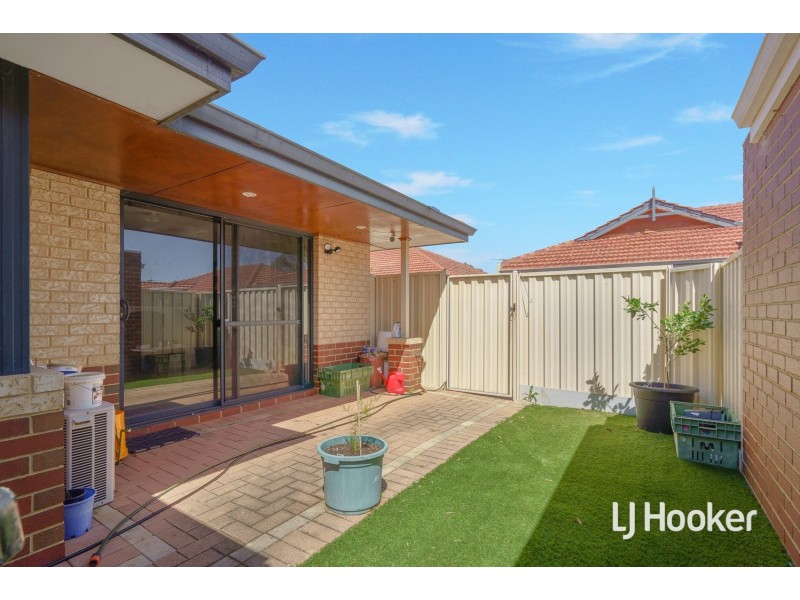 8A Coralie Court, Armadale WA 6112