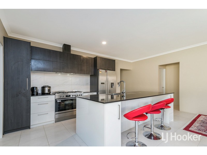 8 Ashburton Drive, Gosnells WA 6110