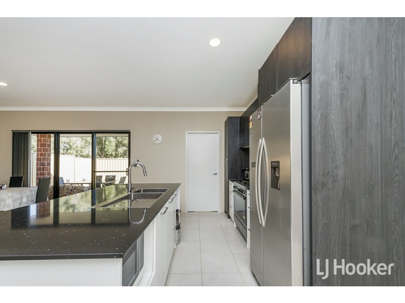 8 Ashburton Drive, Gosnells WA 6110