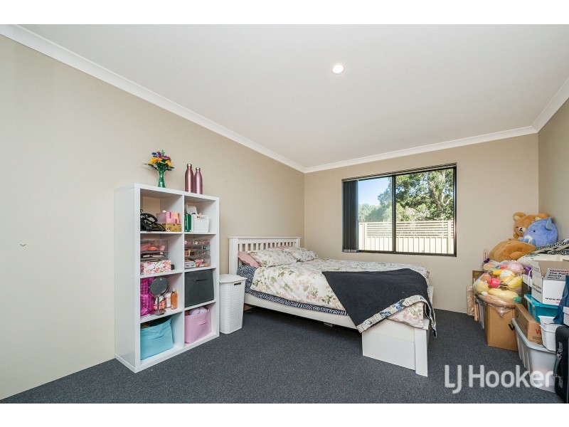 8 Ashburton Drive, Gosnells WA 6110