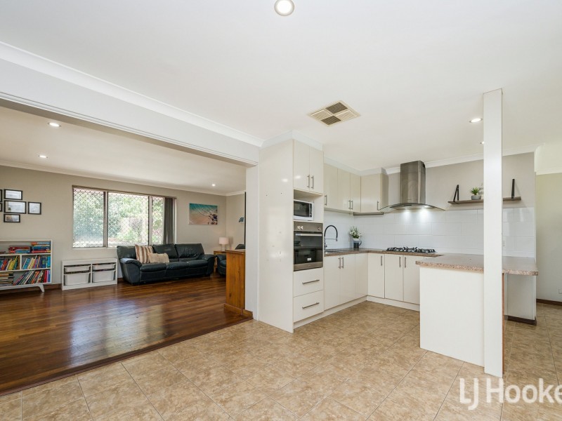 5 Tawny Way, Thornlie WA 6108