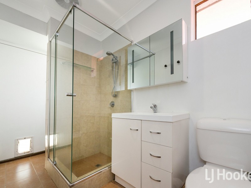 5 Tawny Way, Thornlie WA 6108