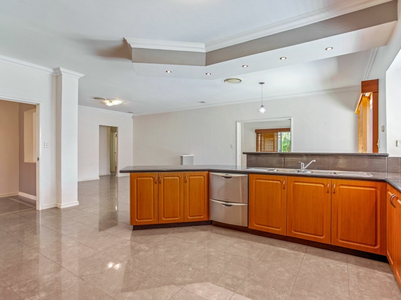 9 Mansfield Way, Piara Waters WA 6112