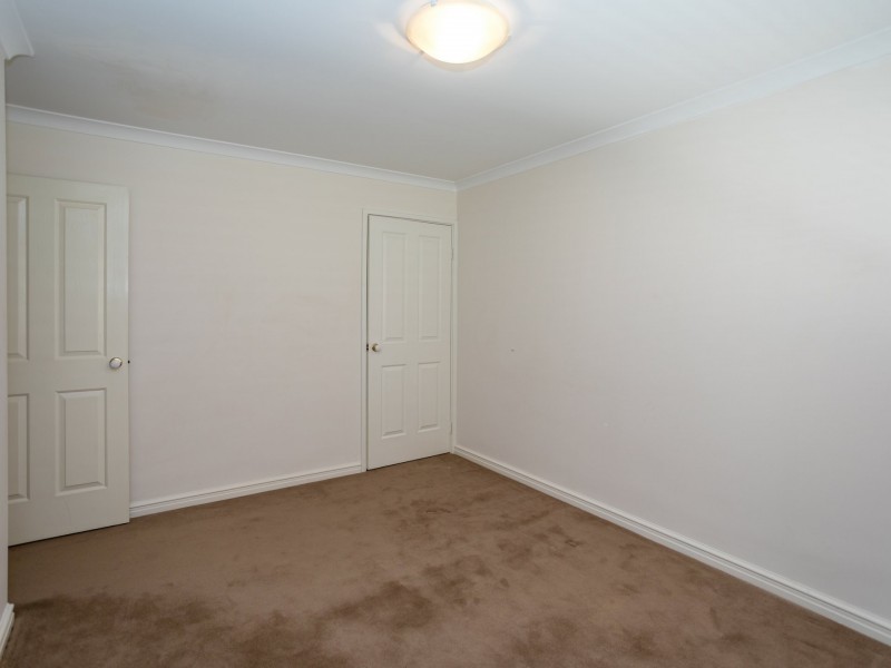 9 Mansfield Way, Piara Waters WA 6112