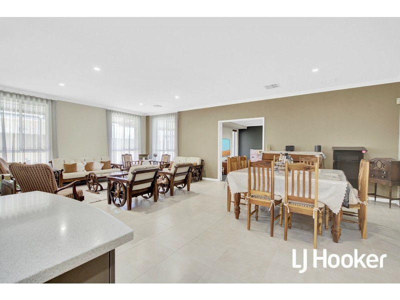 83 Daleford Way, Southern River WA 6110