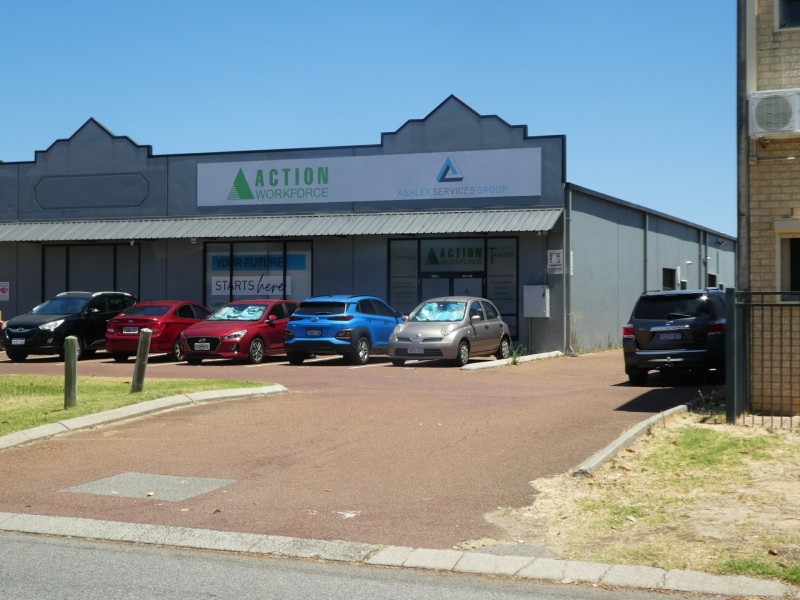 2/15 Blackburn Street, Maddington WA 6109