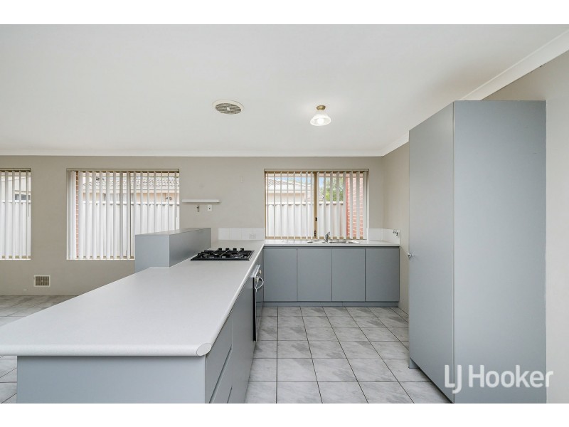 5 Chenies Rest, Gosnells WA 6110