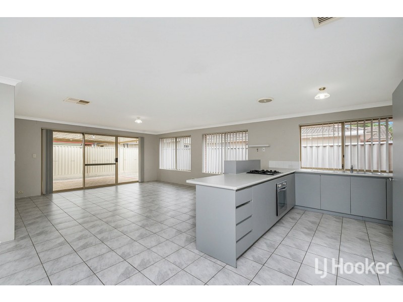 5 Chenies Rest, Gosnells WA 6110