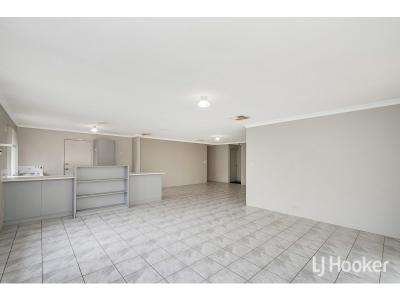 5 Chenies Rest, Gosnells WA 6110