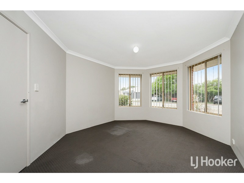 5 Chenies Rest, Gosnells WA 6110