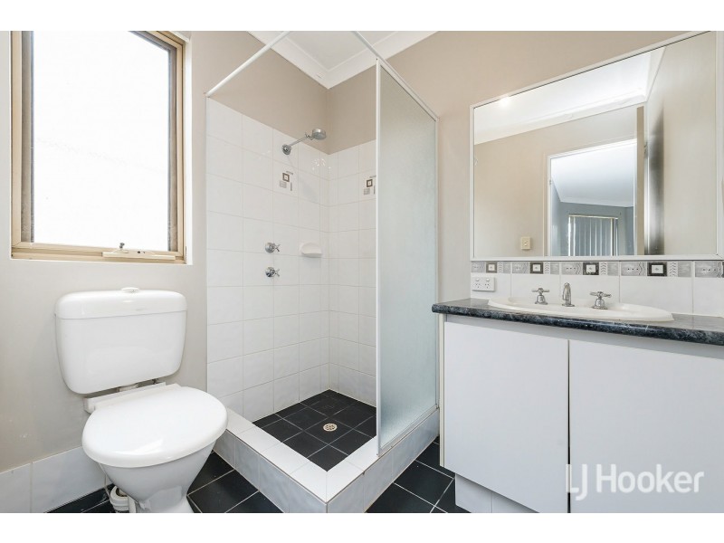 5 Chenies Rest, Gosnells WA 6110