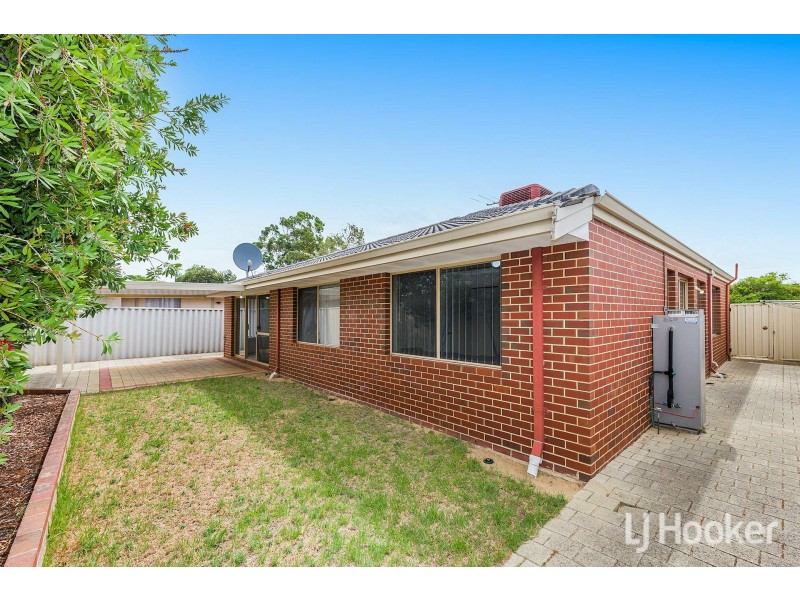 5 Chenies Rest, Gosnells WA 6110