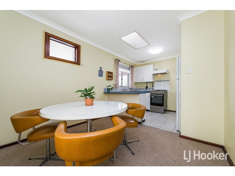 11 Chevalier Way, Thornlie WA 6108