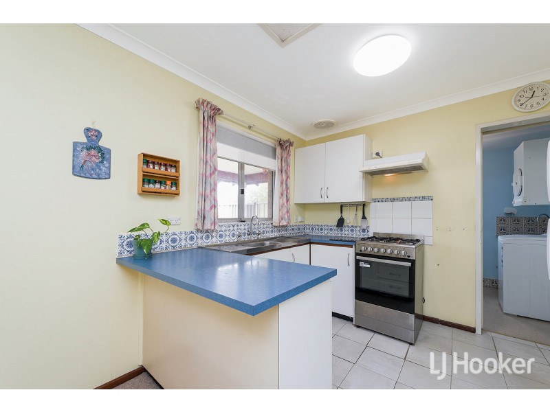 11 Chevalier Way, Thornlie WA 6108