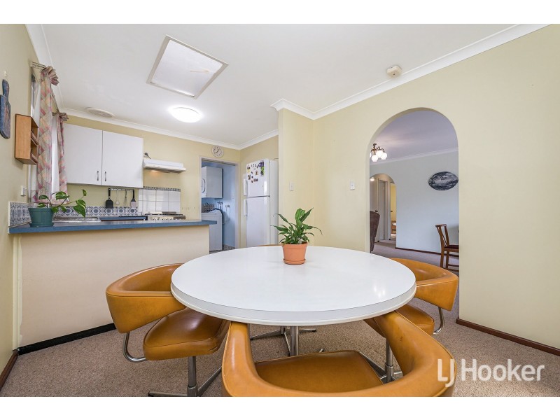 11 Chevalier Way, Thornlie WA 6108