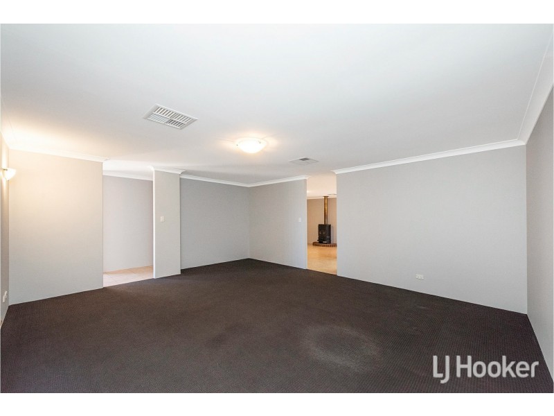 43 Kingsford Way, Huntingdale WA 6110