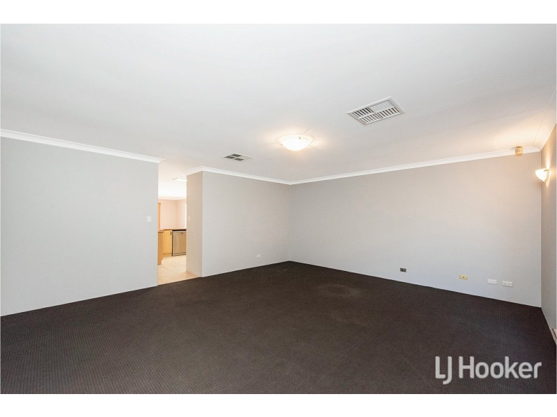 43 Kingsford Way, Huntingdale WA 6110