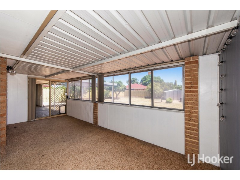 43 Kingsford Way, Huntingdale WA 6110