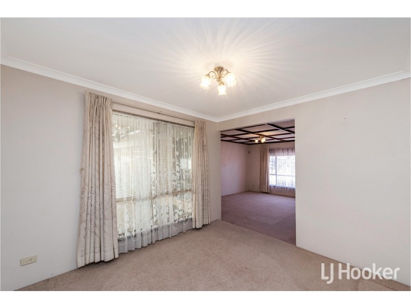16 Geographe Way, Thornlie WA 6108
