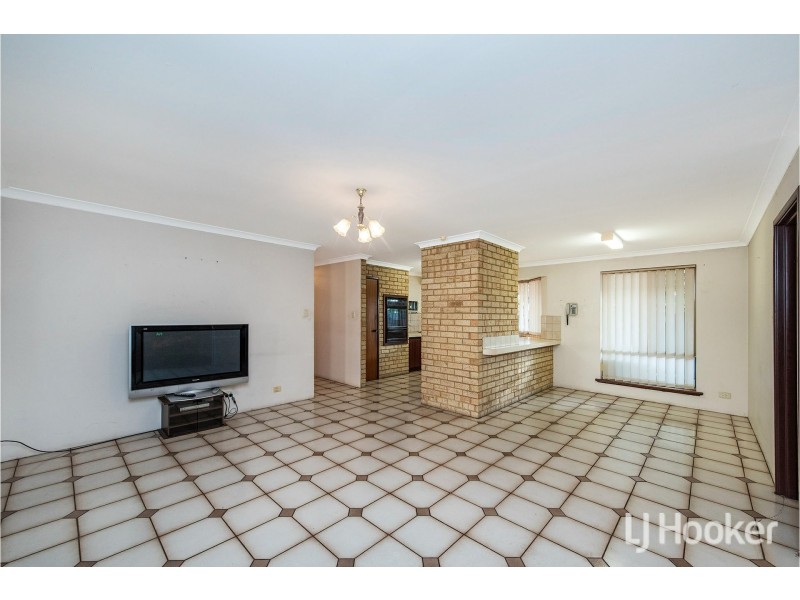 16 Geographe Way, Thornlie WA 6108