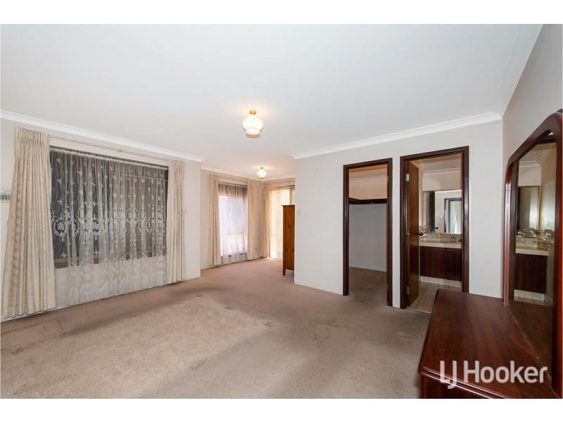 16 Geographe Way, Thornlie WA 6108