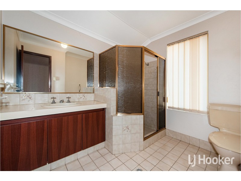 16 Geographe Way, Thornlie WA 6108