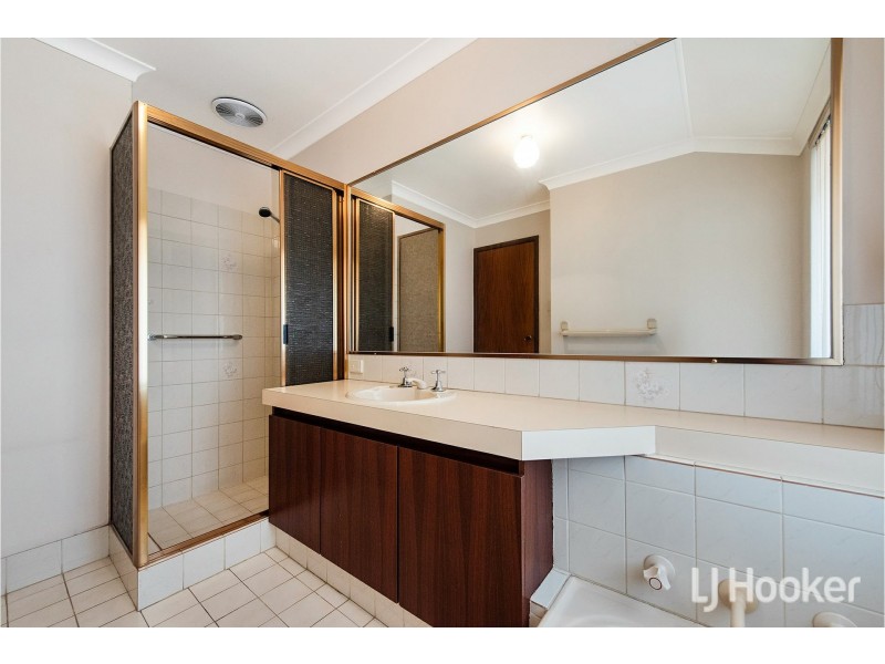 16 Geographe Way, Thornlie WA 6108