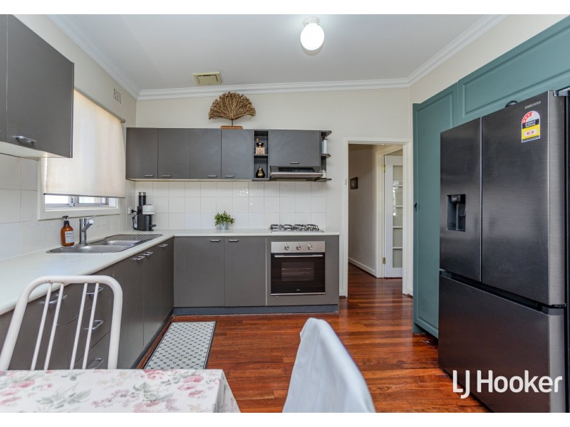 128 Owtram Road, Armadale WA 6112