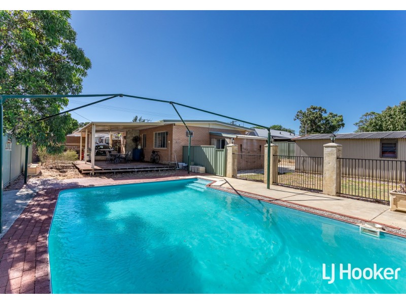 128 Owtram Road, Armadale WA 6112