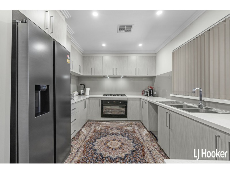 45 Spring Road, Thornlie WA 6108