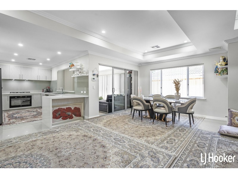 45 Spring Road, Thornlie WA 6108