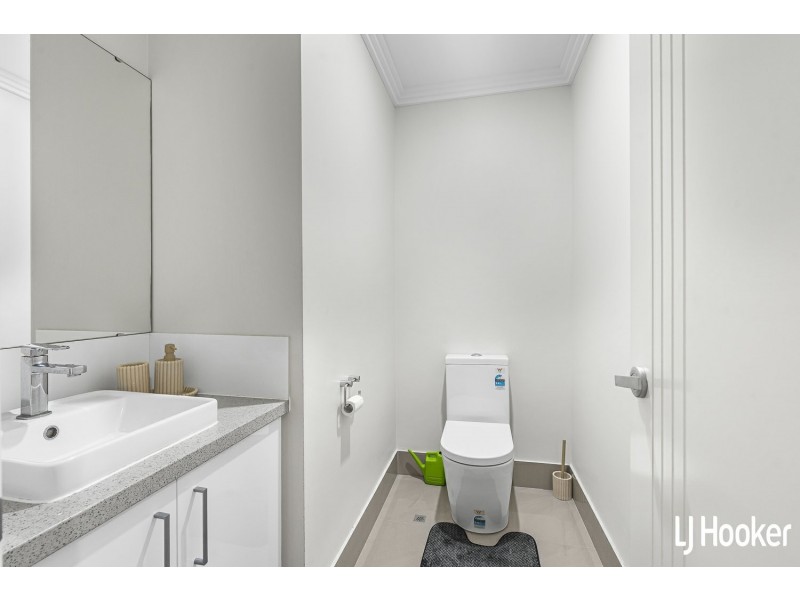 45 Spring Road, Thornlie WA 6108