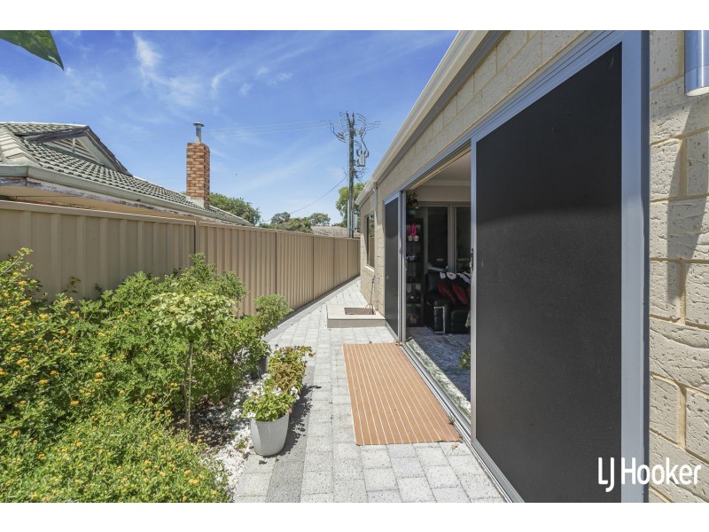 45 Spring Road, Thornlie WA 6108