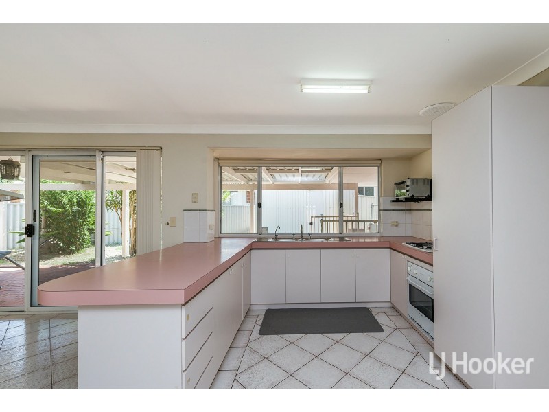 5 Melvin Avenue, Thornlie WA 6108