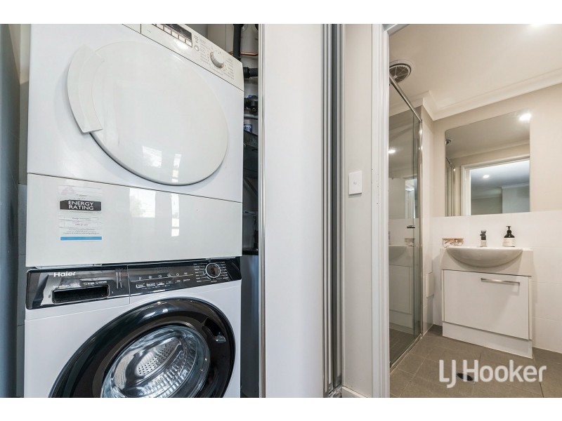 1/35 Honeywood Avenue, Wandi WA 6167